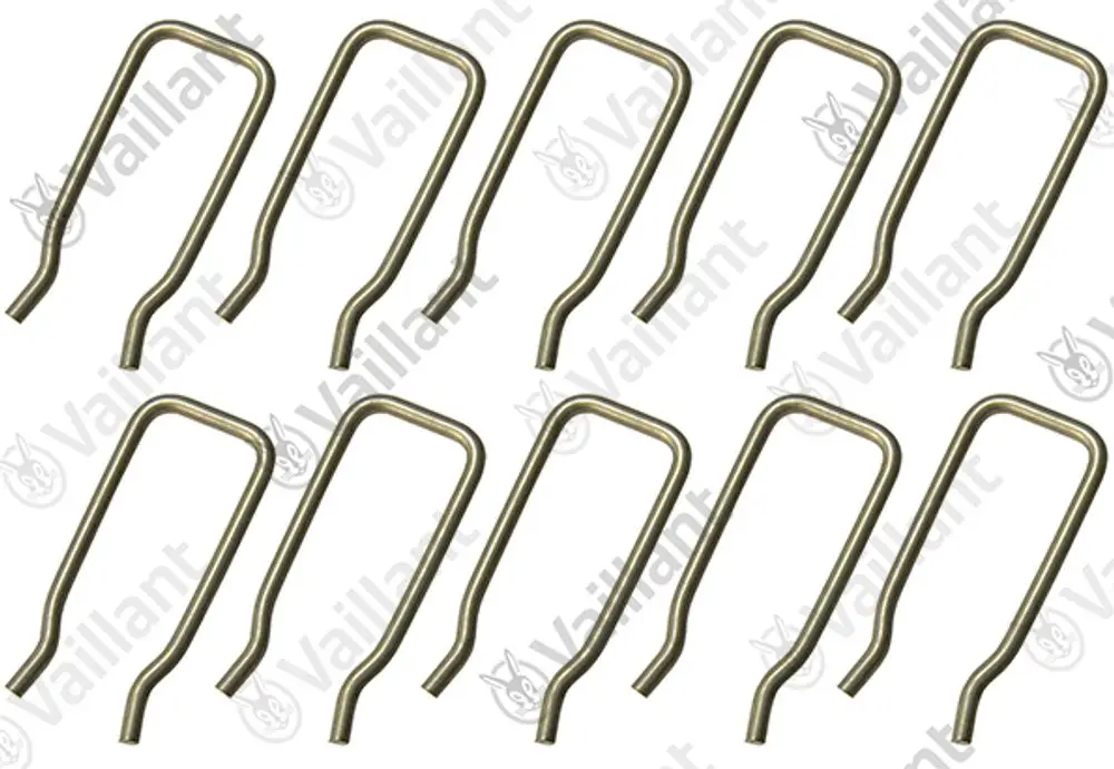 Zehn metallene Klammern von Vaillant in gebogener Form, angeordnet in zwei Reihen. Sie dienen als Halterungen oder Befestigungen in verschiedenen Anwendungen.